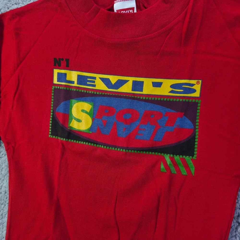 Vintage Levis Sport Jeans Red Long Sleeve Graphic T-Shirt Kids Size 6 NWT USA